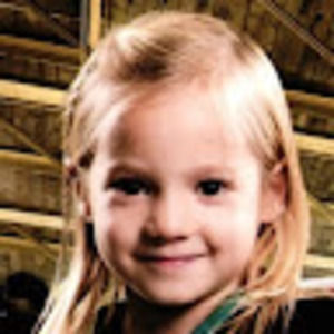 Meet your Posher, Chloe